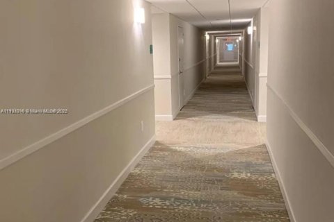 Copropriété à louer à Key Biscayne, Floride: 1 chambre, 83.15 m2 № 1954935 - photo 17