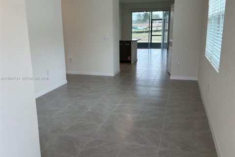 Casa en alquiler en Ocala, Florida, 3 dormitorios, 139.73 m2 № 2026321 - foto 4