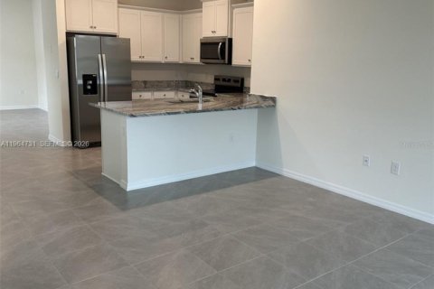 Casa en alquiler en Ocala, Florida, 3 dormitorios, 139.73 m2 № 2026321 - foto 16