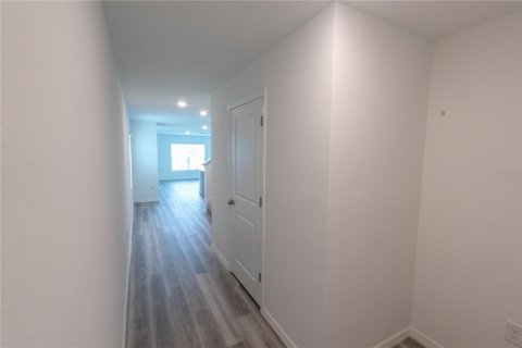Casa en alquiler en Zephyrhills, Florida, 4 dormitorios, 214.14 m2 № 2207973 - foto 20