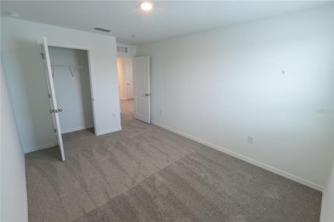Casa en alquiler en Zephyrhills, Florida, 4 dormitorios, 214.14 m2 № 2207973 - foto 3