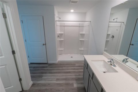 Casa en alquiler en Zephyrhills, Florida, 4 dormitorios, 214.14 m2 № 2207973 - foto 9