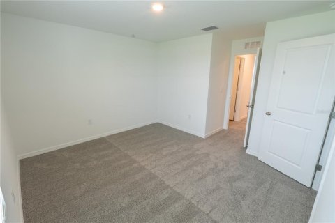 Casa en alquiler en Zephyrhills, Florida, 4 dormitorios, 214.14 m2 № 2207973 - foto 12