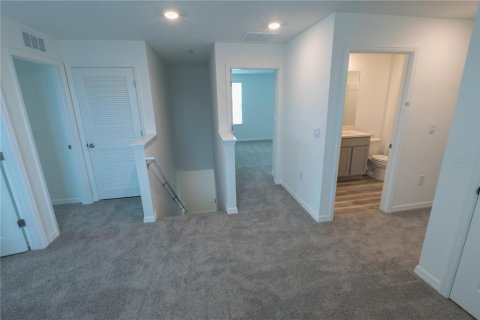 Casa en alquiler en Zephyrhills, Florida, 4 dormitorios, 214.14 m2 № 2207973 - foto 15