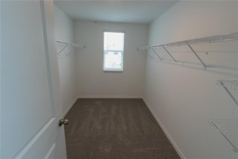 Casa en alquiler en Zephyrhills, Florida, 4 dormitorios, 214.14 m2 № 2207973 - foto 7