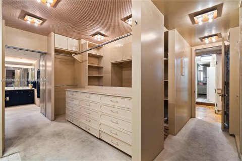 Снять в аренду кондоминиум в Майами, Флорида 3 спальни, 299.61м2, № 2082827 - фото 21