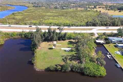 Terrain à vendre à Punta Gorda, Floride № 2422761 - photo 8