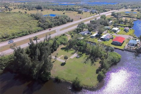Terrain à vendre à Punta Gorda, Floride № 2422761 - photo 7