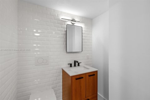 Condominio en alquiler en Miami Beach, Florida, 1 dormitorio, 83.61 m2 № 1953606 - foto 13