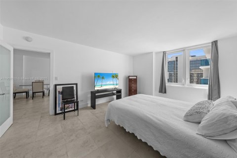 Condominio en alquiler en Miami Beach, Florida, 1 dormitorio, 83.61 m2 № 1953606 - foto 9