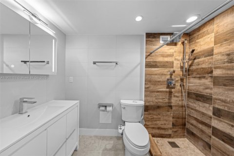 Condominio en alquiler en Miami Beach, Florida, 1 dormitorio, 83.61 m2 № 1953606 - foto 11