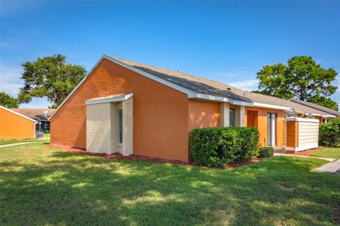 Casa en venta en Kissimmee, Florida, 3 dormitorios, 99.41 m2 № 2314200 - foto 20