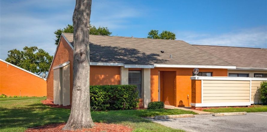 Casa en Kissimmee, Florida 3 dormitorios, 99.41 m2 № 2314200