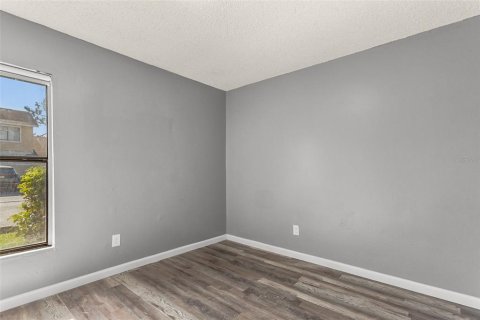 Casa en venta en Kissimmee, Florida, 3 dormitorios, 99.41 m2 № 2314200 - foto 15