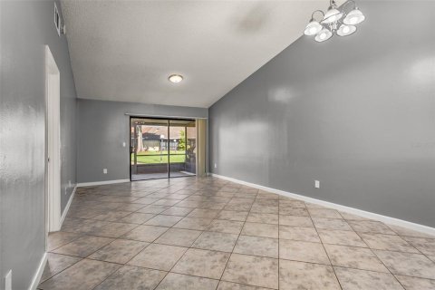 Casa en venta en Kissimmee, Florida, 3 dormitorios, 99.41 m2 № 2314200 - foto 6
