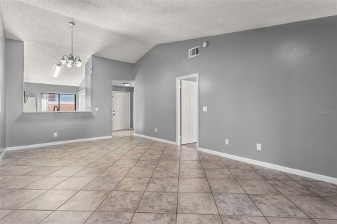 Casa en venta en Kissimmee, Florida, 3 dormitorios, 99.41 m2 № 2314200 - foto 7