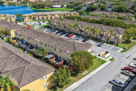 Townhouse in Cutler Bay, Florida 2 bedrooms, 135.45 sq.m. № 2004485 - photo 30