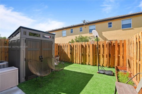 Townhouse in Cutler Bay, Florida 2 bedrooms, 135.45 sq.m. № 2004485 - photo 23