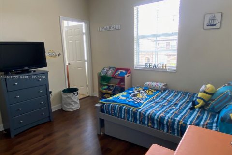 Townhouse in Cutler Bay, Florida 2 bedrooms, 135.45 sq.m. № 2004485 - photo 8