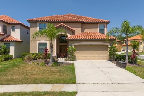 House in Kissimmee, Florida 6 bedrooms, 267 sq.m. № 1562797 - photo 1