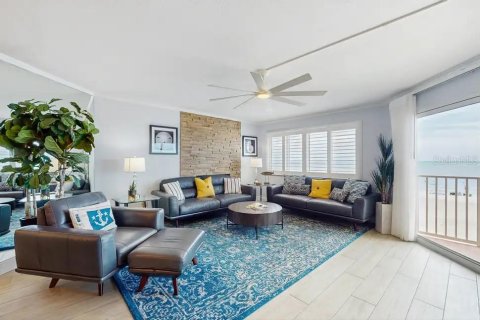 Copropriété à vendre à Indian Shores, Floride: 3 chambres, 133.31 m2 № 2405418 - photo 2