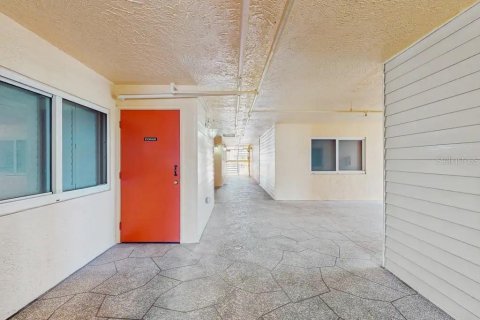 Copropriété à vendre à Indian Shores, Floride: 3 chambres, 133.31 m2 № 2405418 - photo 19