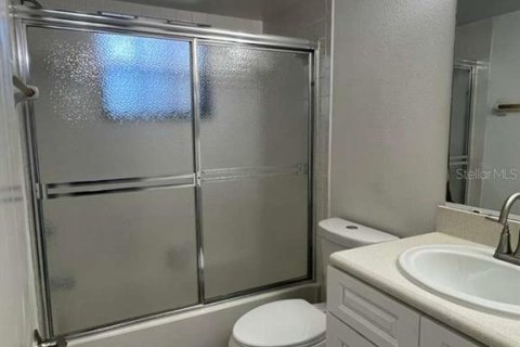Apartment in Port Charlotte, Florida 2 bedrooms, 77.85 sq.m. № 2108457 - photo 17
