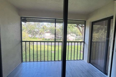 Apartment in Port Charlotte, Florida 2 bedrooms, 77.85 sq.m. № 2108457 - photo 15