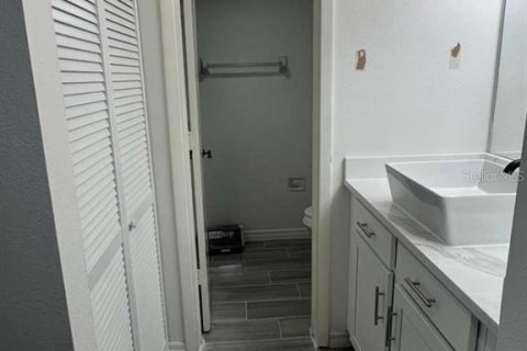 Apartment in Port Charlotte, Florida 2 bedrooms, 77.85 sq.m. № 2108457 - photo 11