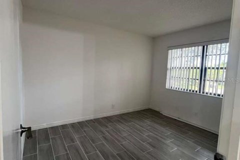 Apartment in Port Charlotte, Florida 2 bedrooms, 77.85 sq.m. № 2108457 - photo 21