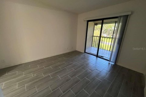 Apartment in Port Charlotte, Florida 2 bedrooms, 77.85 sq.m. № 2108457 - photo 18
