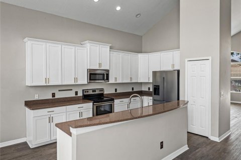 Casa en venta en Wesley Chapel, Florida, 4 dormitorios, 210.7 m2 № 1615123 - foto 16
