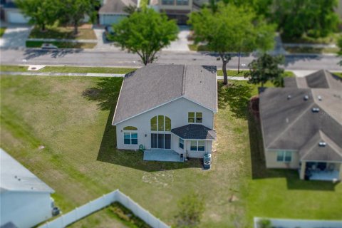 Casa en venta en Wesley Chapel, Florida, 4 dormitorios, 210.7 m2 № 1615123 - foto 2