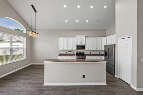 Casa en venta en Wesley Chapel, Florida, 4 dormitorios, 210.7 m2 № 1615123 - foto 15