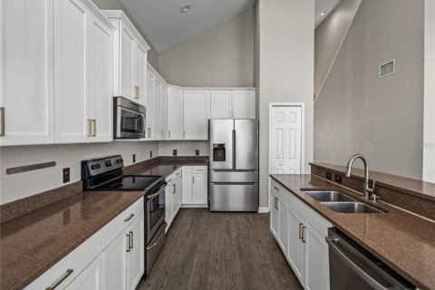 Casa en venta en Wesley Chapel, Florida, 4 dormitorios, 210.7 m2 № 1615123 - foto 20