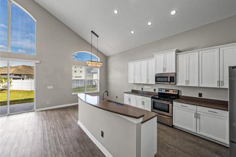 Casa en venta en Wesley Chapel, Florida, 4 dormitorios, 210.7 m2 № 1615123 - foto 14