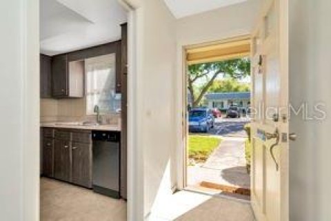 Villa ou maison à vendre à Clearwater, Floride: 2 chambres, 89.28 m2 № 1608126 - photo 2