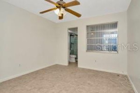 Villa ou maison à vendre à Clearwater, Floride: 2 chambres, 89.28 m2 № 1608126 - photo 11