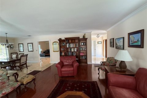 Casa en venta en Palmetto Bay, Florida, 4 dormitorios, 208.38 m2 № 1697096 - foto 8