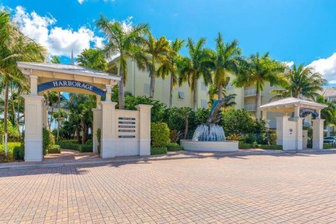 Copropriété à louer à Stuart, Floride: 3 chambres, 129.23 m2 № 959168 - photo 1