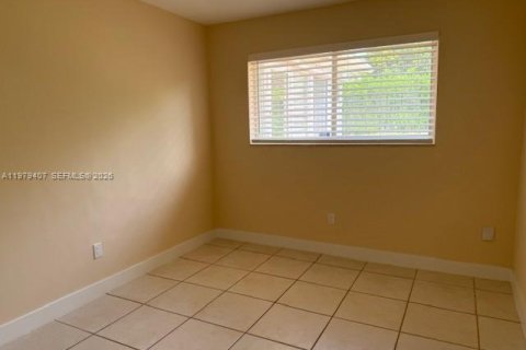 Villa ou maison à louer à Miami, Floride: 4 chambres, 142.98 m2 № 2046050 - photo 20