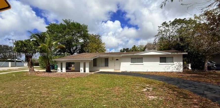 Villa ou maison à Miami, Floride 4 chambres, 142.98 m2 № 2046050