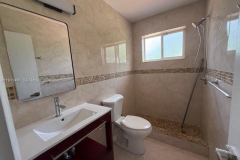 Villa ou maison à louer à Miami, Floride: 4 chambres, 142.98 m2 № 2046050 - photo 21