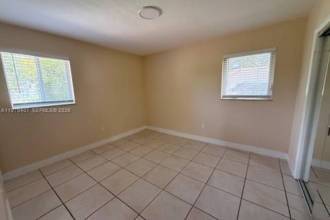 Villa ou maison à louer à Miami, Floride: 4 chambres, 142.98 m2 № 2046050 - photo 22