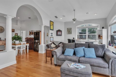 Купить виллу или дом в Лейкленд, Флорида 12 комнат, 263.47м2, № 1759896 - фото 13