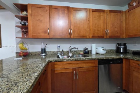 Купить кондоминиум в Майами, Флорида 3 спальни, 143.07м2, № 1956732 - фото 15