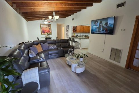 Купить кондоминиум в Майами, Флорида 3 спальни, 143.07м2, № 1956732 - фото 7