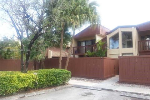 Купить кондоминиум в Майами, Флорида 3 спальни, 143.07м2, № 1956732 - фото 30