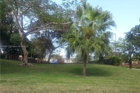 Купить кондоминиум в Майами, Флорида 3 спальни, 143.07м2, № 1956732 - фото 29