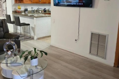 Купить кондоминиум в Майами, Флорида 3 спальни, 143.07м2, № 1956732 - фото 13